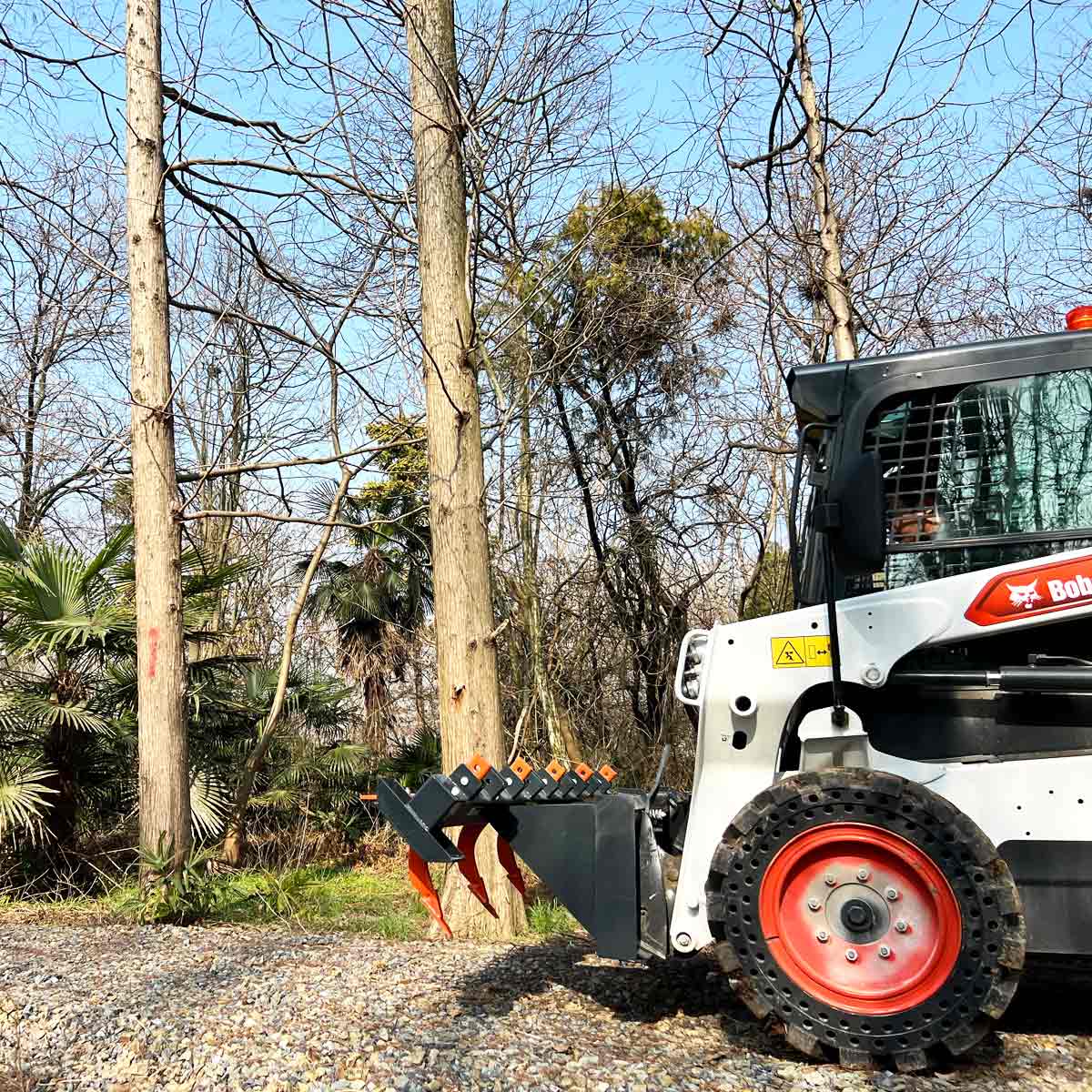 1830mm Skid Steer Land Ripper w/Rake Comb, Universal Mount TMG-SLR72 - Image 6