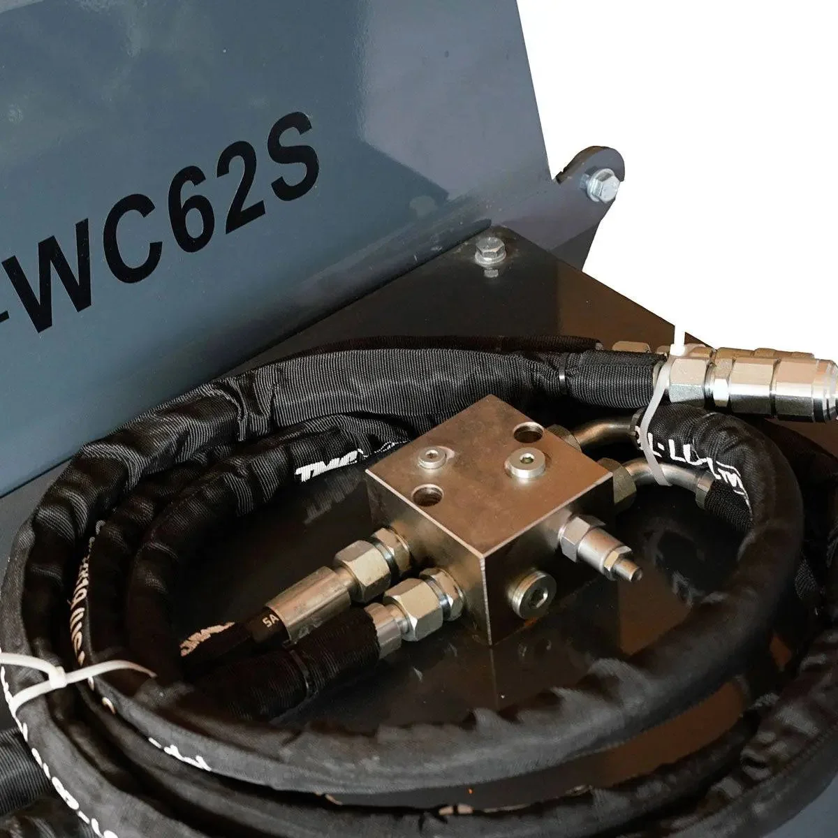 150 mm (6") Skid Steer Wood Chipper, 360° Swiveling Chute, Universal Skid Steer Mount, TMG-WC62S - Image 19